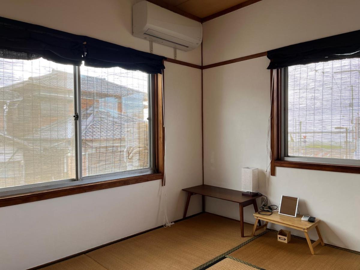Guesthouse紫雲 Kanonji Exterior photo
